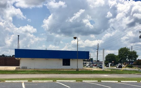 McCann Retail Building: 1026 McCann Road, Longview, TX 75601